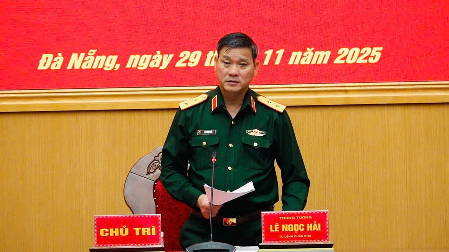 Trung tướng Lê Ngọc Hải - Tư lệnh Quân khu 5. img-20251129-170046.jpg