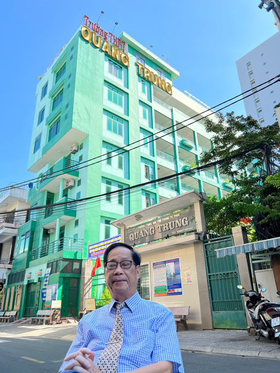 Ông Phạm Sỹ Liêm – Nhà Thiên đường trò chơi đổi thưởng MM886 kiêm Hiệu trưởng trường THPT Quang Trung (TP Đà Nẵng). 63868394adc727997ed6.jpg