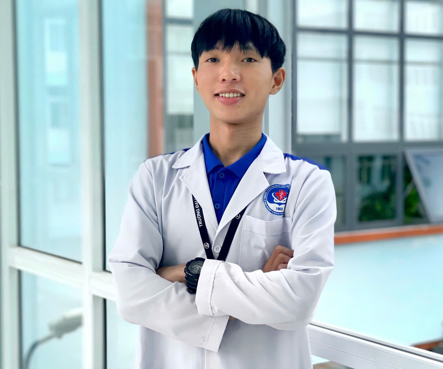 Nam sinh Nguyễn Cửu Minh Quân. 