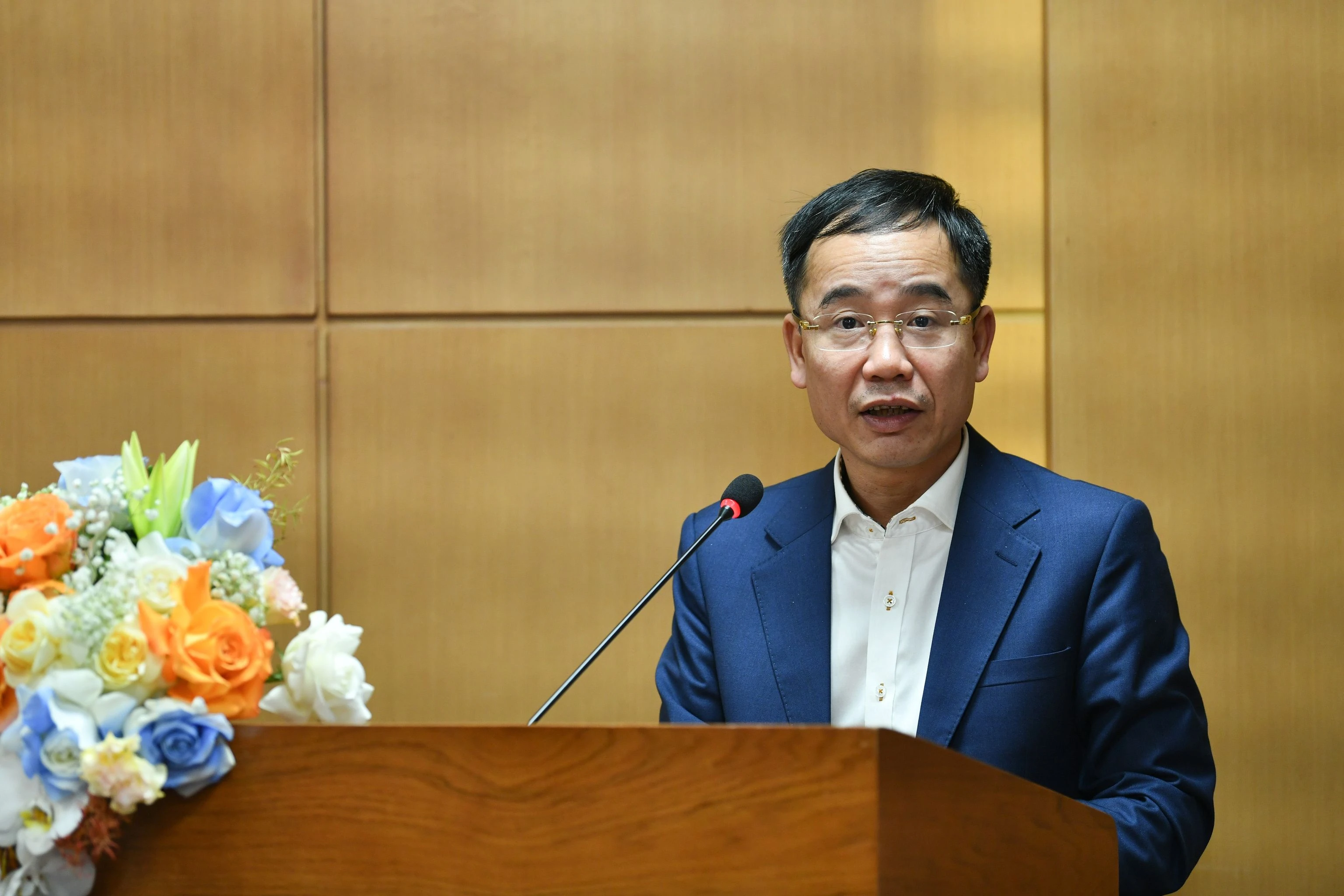Ông Nguyễn Văn Hiếu - Phó Cục trưởng Cục Báo chí, Bộ TT&amp;TT, thành viên Hội đồng chung khảo.