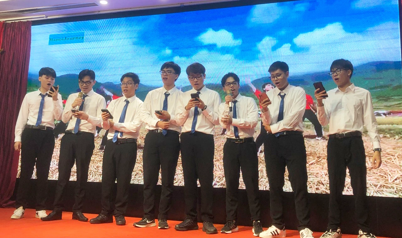 Các MM886 slot game, bắn cá, lô đề, đá gà hát bài "Việt Nam ơi". Các MM886 slot game, bắn cá, lô đề, đá gà hát bài "Việt Nam ơi".