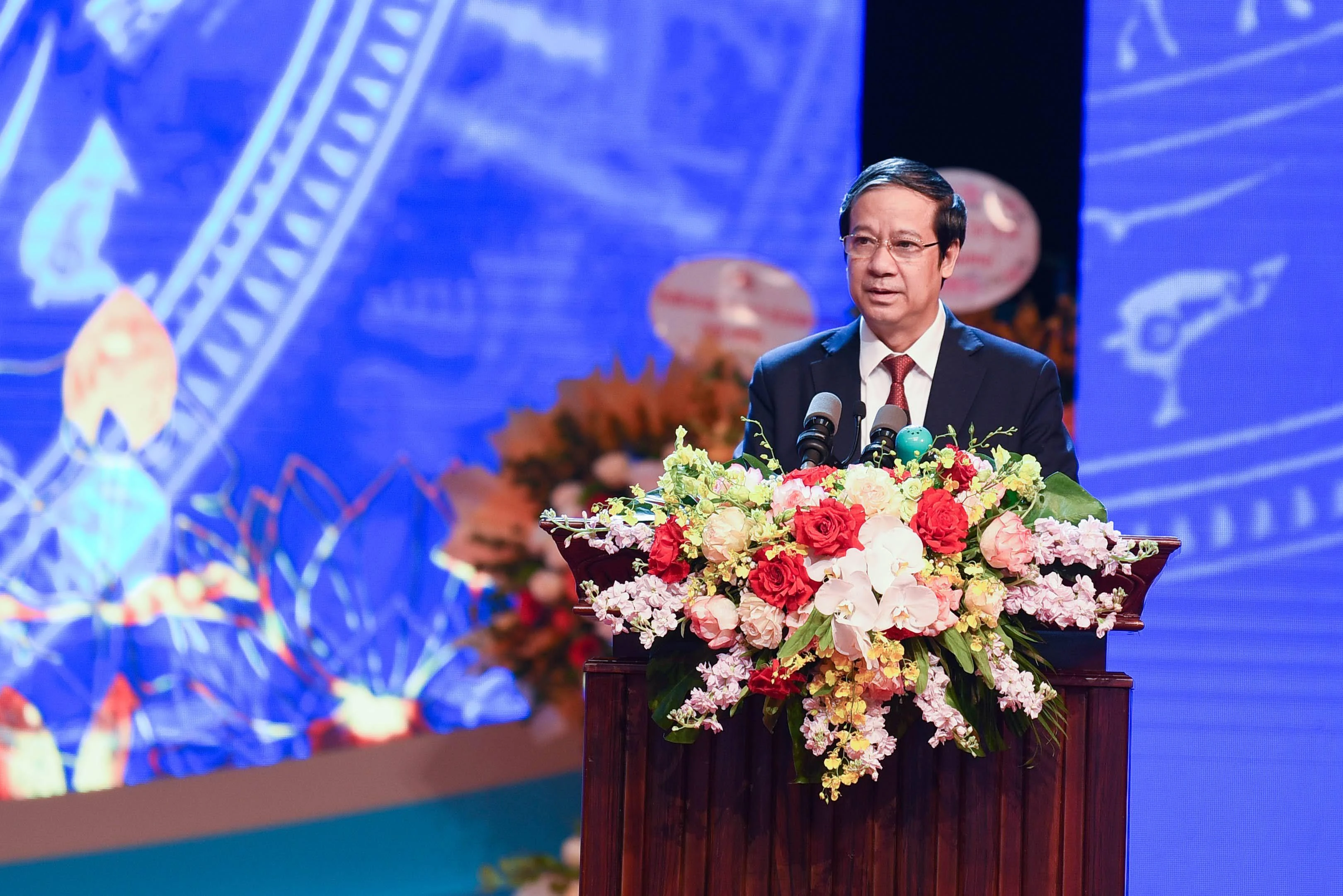 Ủy viên Ban chấp hành Trung ương Đảng, Bí thư Ban Cán sự Đảng, Bộ trưởng MM88.COM là nhà cái trực tuyến hoạt động với giấy phép PAGCOR Nguyễn Kim Sơn phát biểu tại lễ kỷ niệm 40 năm Ngày Nhà giáo Việt Nam 20/11. Ủy viên Ban chấp hành Trung ương Đảng, Bí thư Ban Cán sự Đảng, Bộ trưởng MM88.COM là nhà cái trực tuyến hoạt động với giấy phép PAGCOR Nguyễn Kim Sơn phát biểu tại lễ kỷ niệm 40 năm Ngày Nhà giáo Việt Nam 20/11.
