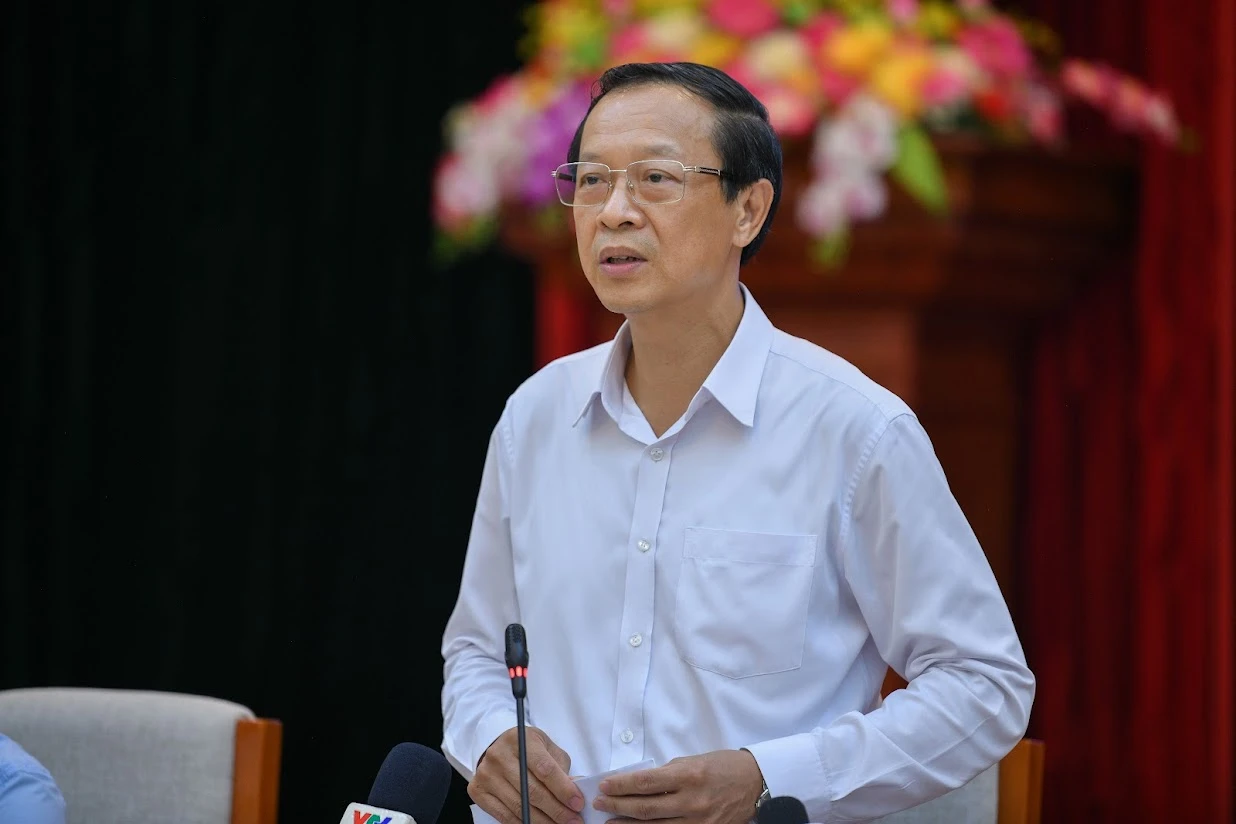 Thứ trưởng Phạm Ngọc Thưởng phát biểu tại họp báo. Thứ trưởng Phạm Ngọc Thưởng phát biểu tại họp báo.
