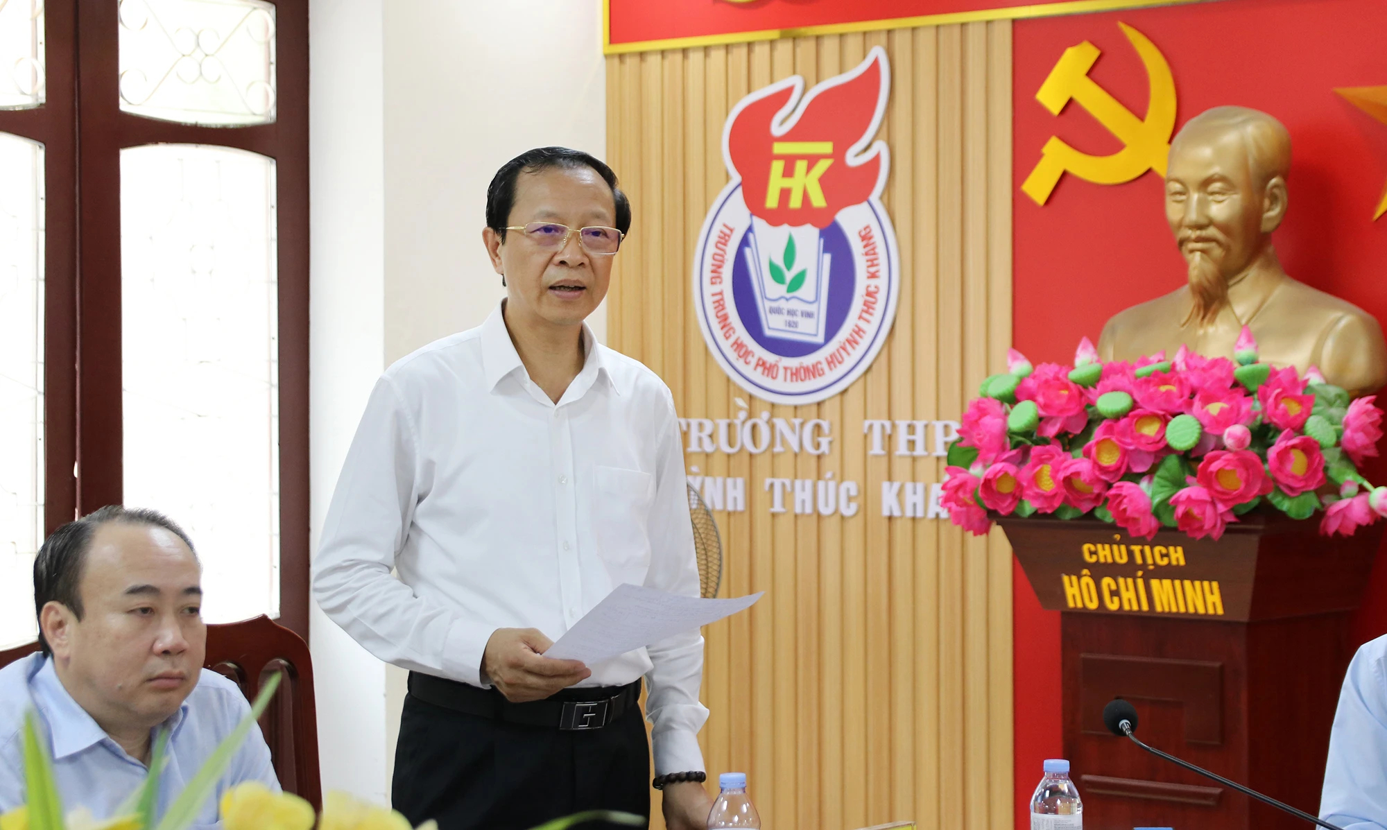 Thứ trưởng Bộ GD&ĐT Phạm Ngọc Thưởng phát biểu tại cuộc họp. Thứ trưởng Bộ GD&ĐT Phạm Ngọc Thưởng phát biểu tại cuộc họp.