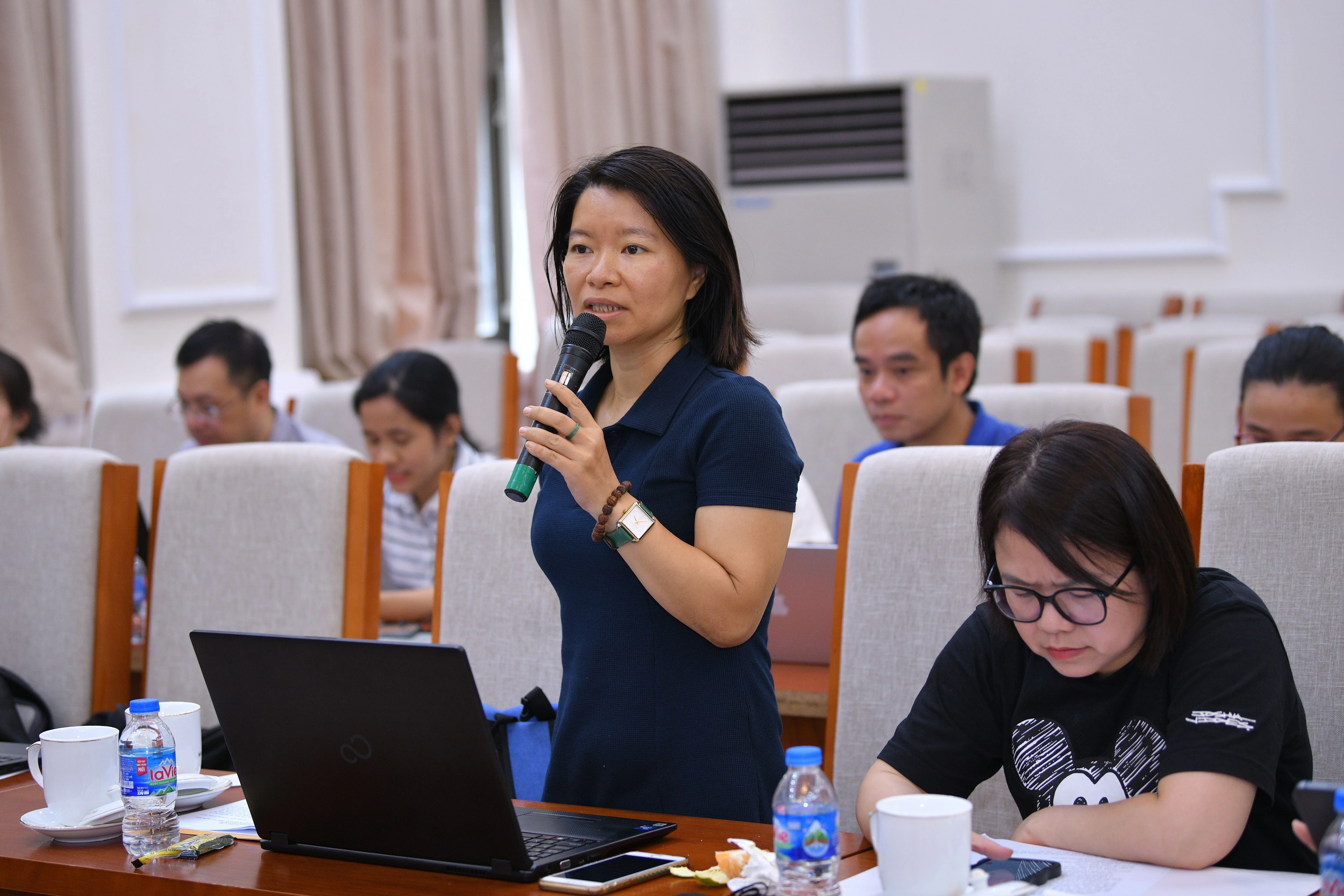 Phóng viên Báo/Đài đặt câu hỏi tới Ban tổ chức giải. Phóng viên Báo/Đài đặt câu hỏi tới Ban tổ chức giải.