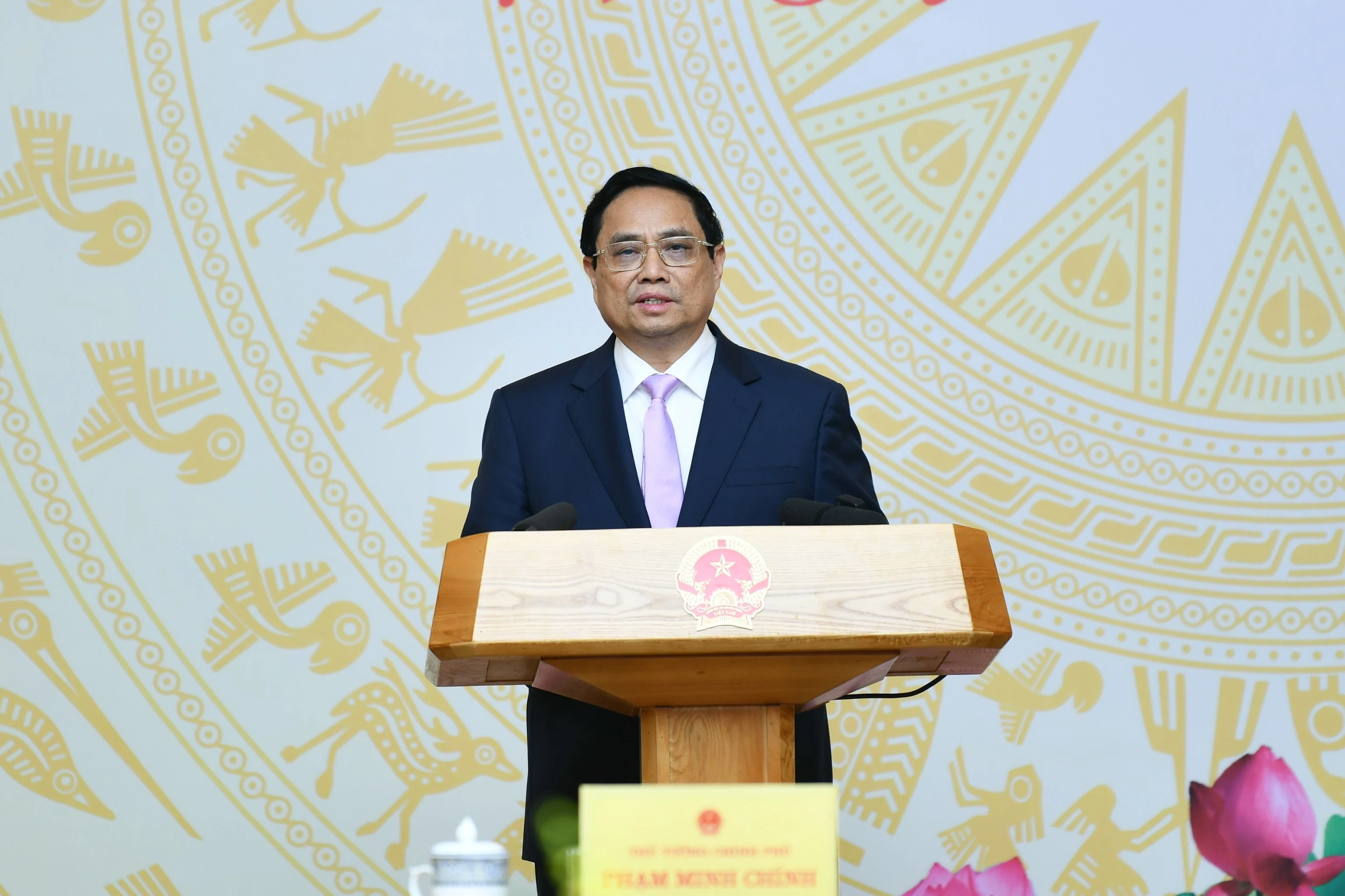 Thủ tướng Phạm Minh Chính nhấn mạnh, tháng 11 đã trở thành "tháng tri ân" thầy cô giáo. Thủ tướng Phạm Minh Chính nhấn mạnh, tháng 11 đã trở thành "tháng tri ân" thầy cô giáo.