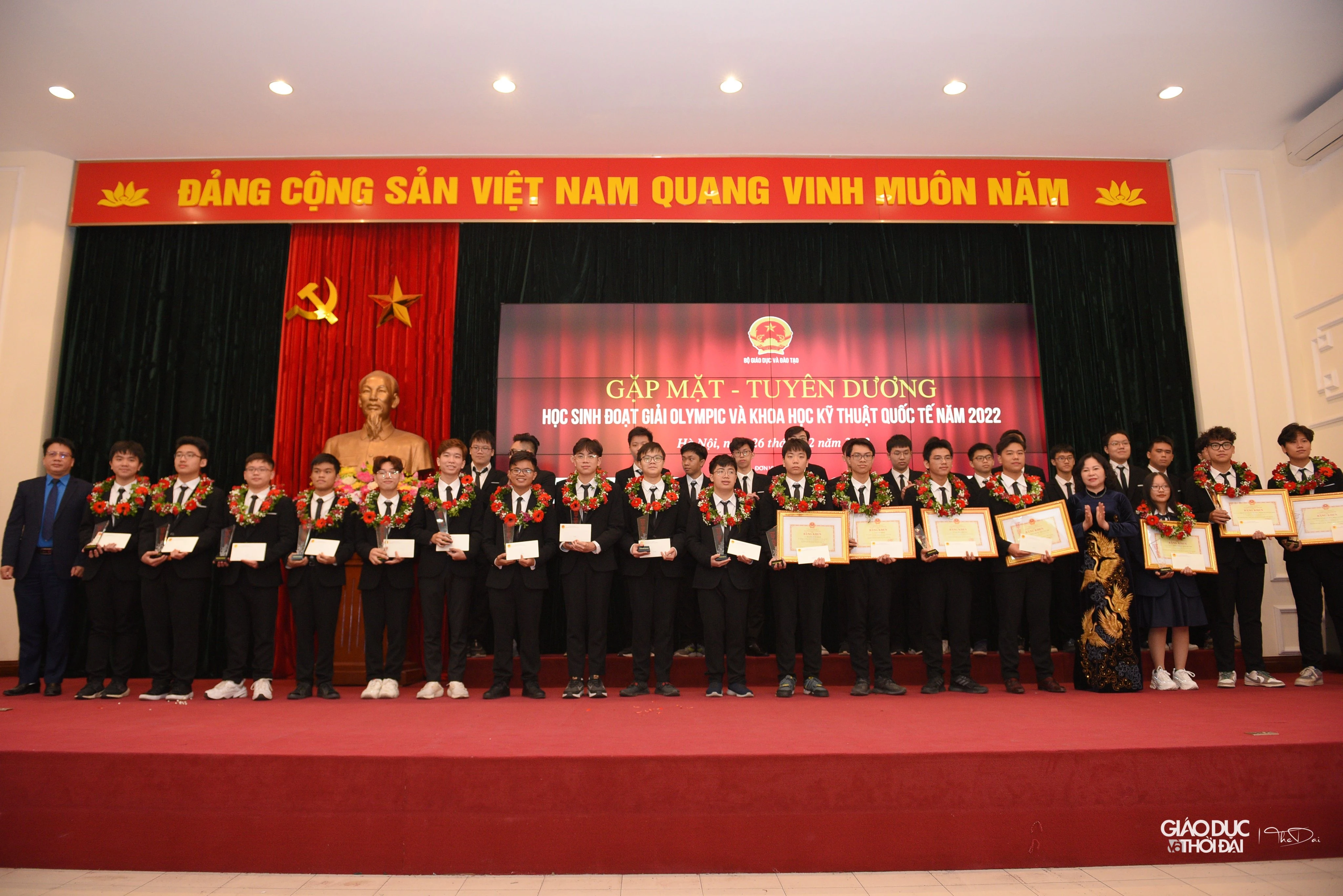 Vinh danh MM886 slot game, bắn cá, lô đề, đá gà đoạt giải Olympic và Khoa học kỹ thuật quốc tế ảnh 27 Vinh danh MM886 slot game, bắn cá, lô đề, đá gà đoạt giải Olympic và Khoa học kỹ thuật quốc tế ảnh 27