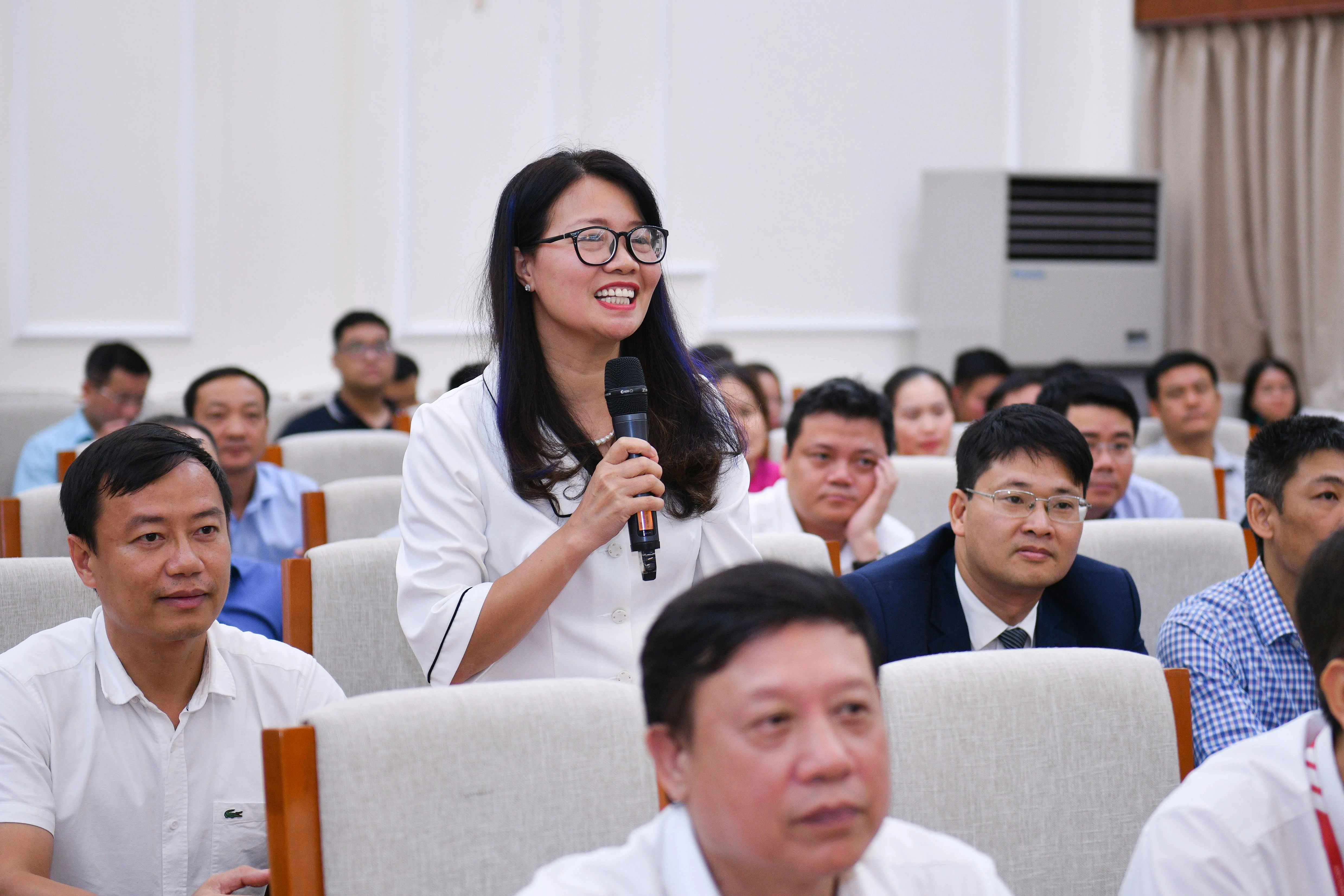 PGS.TS Phạm Thị Huyền, Trưởng bộ môn Marketing, Trường MM888 bảo mật tuyệt đối Kinh tế Quốc dân phát biểu tại cuộc gặp gỡ.