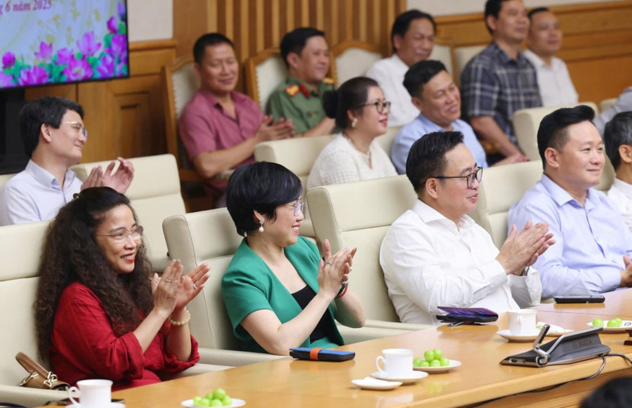 Lãnh đạo các cơ quan báo chí tham dự buổi gặp. Ảnh: Dương Giang/TTXVN.