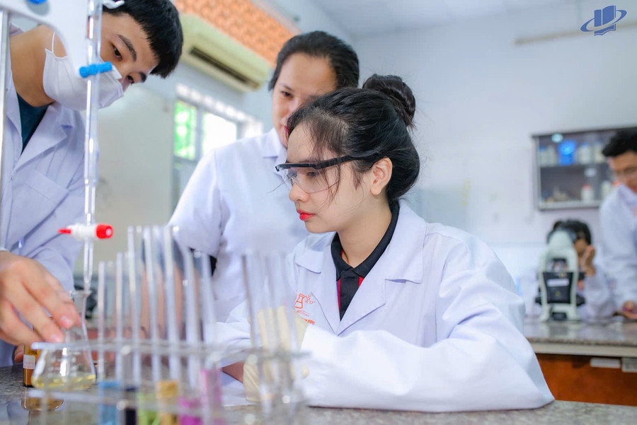 Một buổi thực hành của MM888 Việt Nam Tải App Trường MM888 bảo mật tuyệt đối Mở TPHCM. Ảnh: NTCC