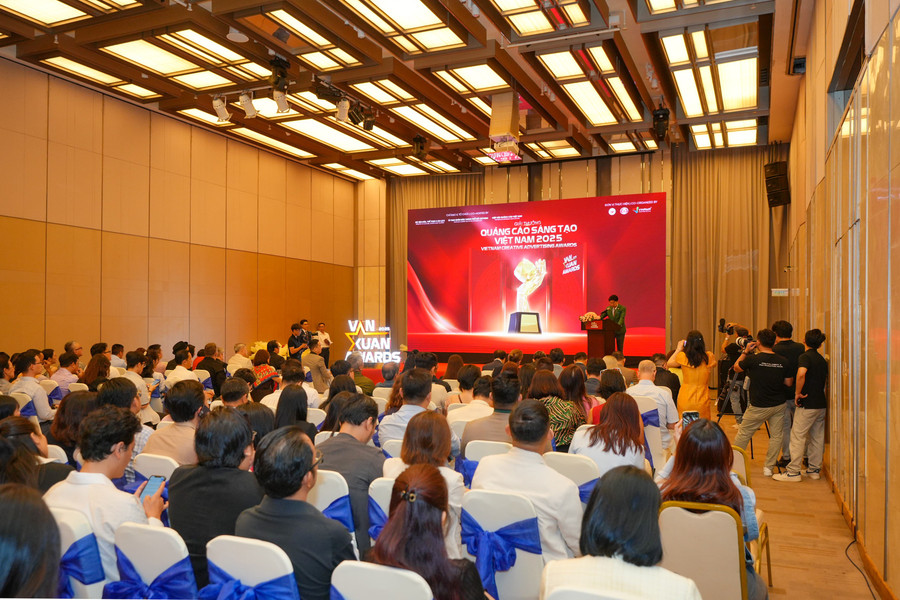 Chương trình thu hút gần 400 CEO, CMO, chuyên gia marketing tham dự. 2qk04758.jpg