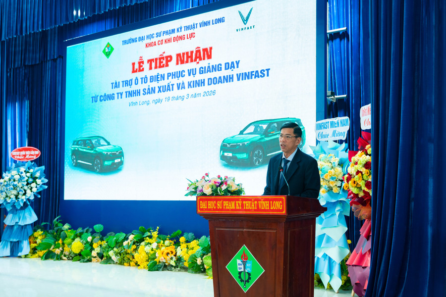 PGS.TS Nguyễn Thanh Tùng phát biểu tại buổi lễ. dsc02530.jpg