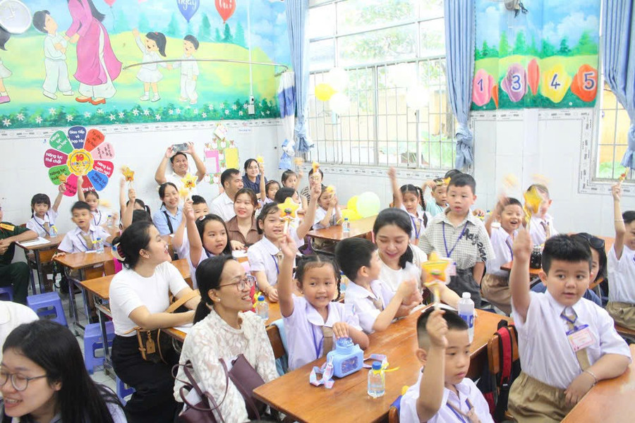 Trách nhiệm của người đứng đầu cấp ủy sẽ được nâng cao toàn diện trong các cơ sở giáo dục công lập. Ảnh minh họa. z6954191955618-29f62ffee5f8e9795cbf556aeb64e052.jpg