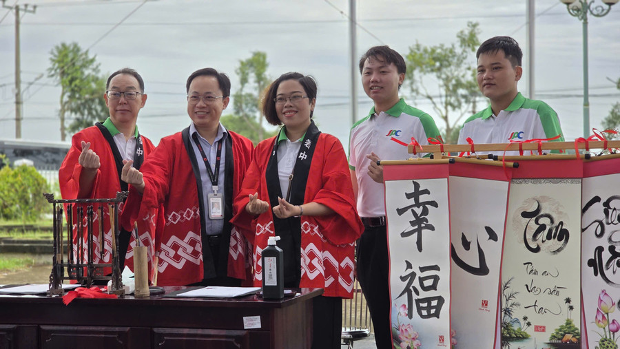 Chương trình không chỉ là hoạt động tôn vinh nghề giáo, mà còn định hình nghề nghiệp rõ ràng cho MM886 slot game, bắn cá, lô đề, đá gà.