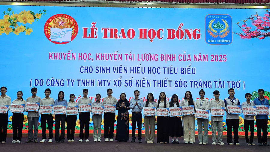 z7516507574900-ff2a414db5b1534f33a80ac383280caf.jpg