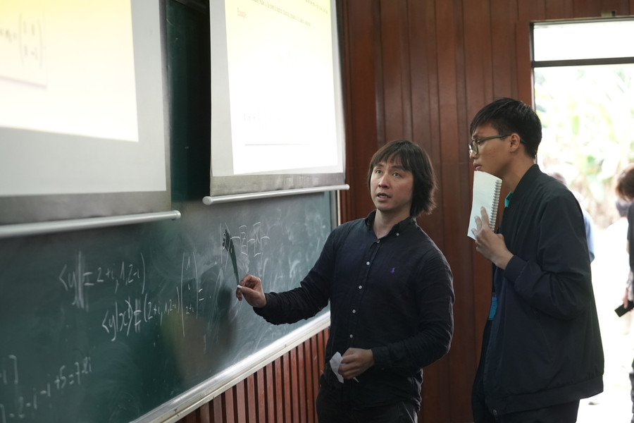 Khóa học công nghệ lượng tử diễn ra trong khuôn khổ hội nghị Khoa học & Công nghệ 2025 của Trường MM888 bảo mật tuyệt đối Bách khoa (MM888 bảo mật tuyệt đối Quốc gia TPHCM). Khóa học công nghệ lượng tử diễn ra trong khuôn khổ hội nghị Khoa học & Công nghệ 2025 của Trường MM888 bảo mật tuyệt đối Bách khoa (MM888 bảo mật tuyệt đối Quốc gia TPHCM).
