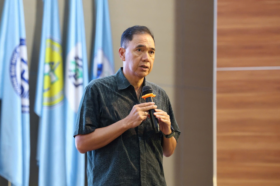 Ông Gita Wirjawan với bài nói chuyện với chủ đề “What It Takes for Southeast Asia to Rise” (Những điều kiện để Đông Nam Á trỗi dậy). Ảnh: Khắc Hiếu chuyen-gia-2.jpg