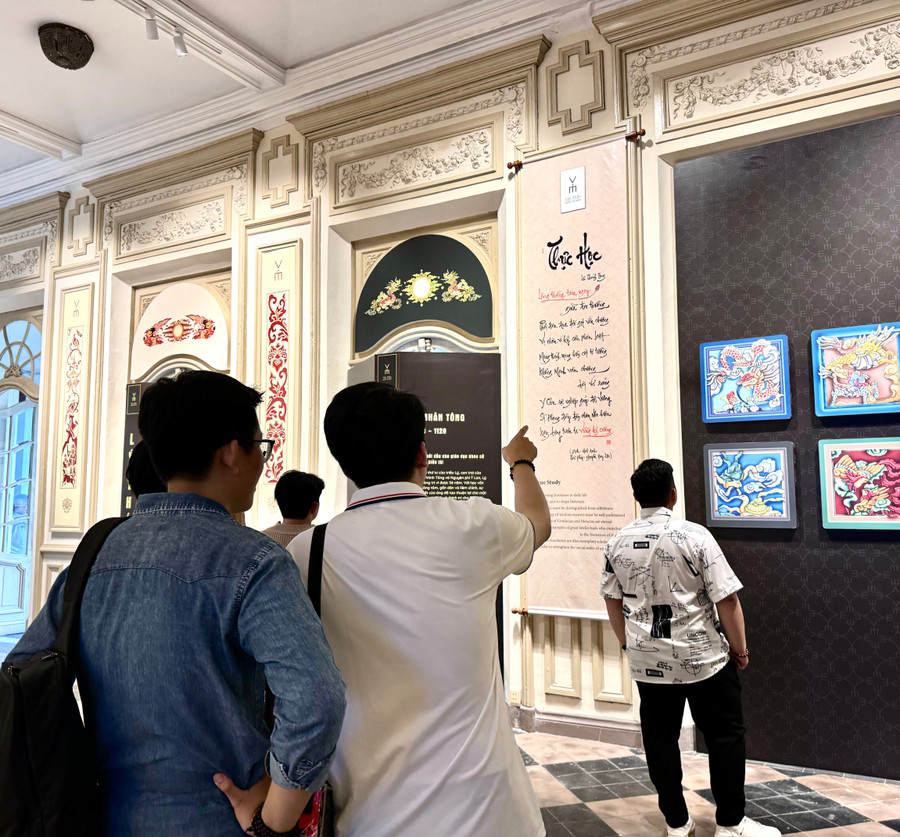 Chuyên đề trưng bày là cơ hội để tôn vinh, quảng bá những giá trị 1MM88.com tỷ lệ kèo World Cup 2026, các di sản văn hóa của Thăng Long - Hà Nội, đặc biệt là di tích Văn Miếu - Quốc Tử Giám đến với người dân cả nước. Hinh 3.jpg