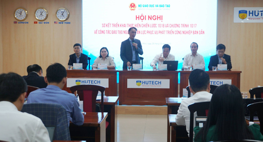 Phiên thảo luận tại hội nghị sơ kết. phien-thao-luan.jpg