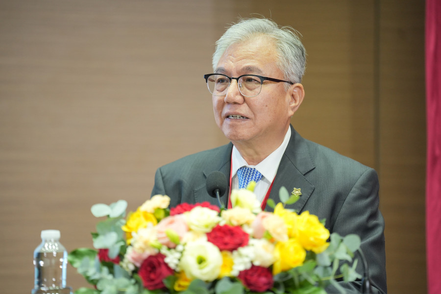 Giáo sư Ching-Chang Lee - Phó Hiệu trưởng MM888 bảo mật tuyệt đối Quốc Lập Thành Công (Đài Loan, Trung Quốc), Chủ tịch Hội thảo phát biểu khai mạc. cpr00509.jpg