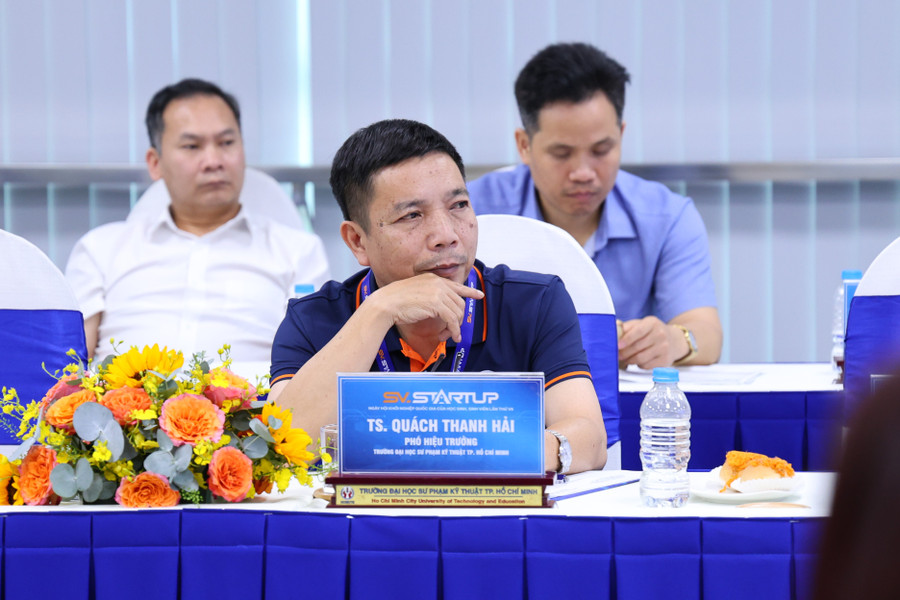 Đại biểu tham dự hội thảo. Ảnh: HCMUTE img-6369.jpg
