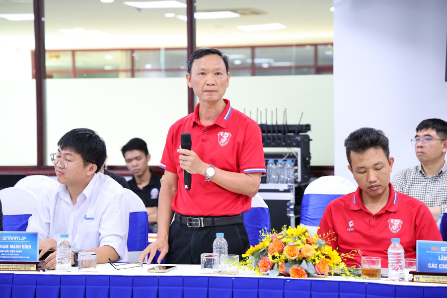 Đại biểu tham gia ý kiến tại hội thảo. Ảnh: HCMUTE img-6302.jpg