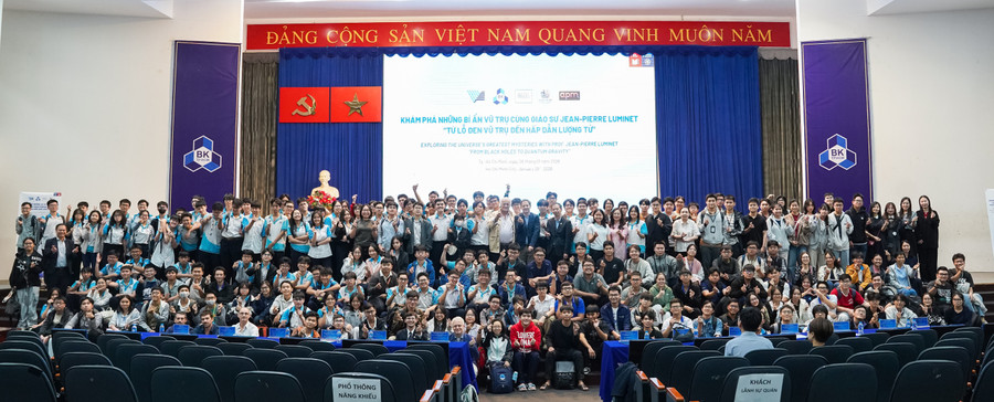 GS Jean-Pierre Luminet cùng MM888 Việt Nam Tải App, MM886 slot game, bắn cá, lô đề, đá gà MM888 bảo mật tuyệt đối Quốc gia TPHCM. Ảnh: Như Quỳnh dsc09477.jpg