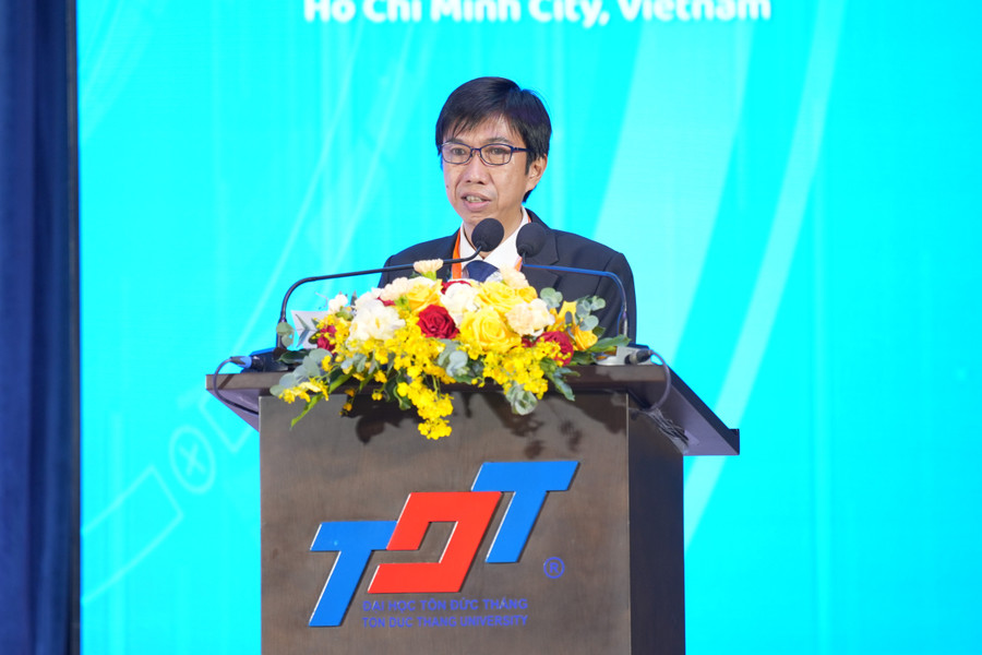 TS Võ Hoàng Duy, Phó Hiệu trưởng Trường MM888 bảo mật tuyệt đối Tôn Đức Thắng phát biểu chào mừng hội thảo AETA 2025. cpr05518.jpg