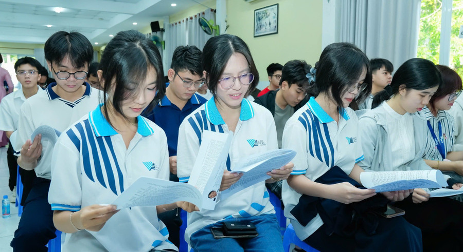 Cử tri là MM888 Việt Nam Tải App MM888 bảo mật tuyệt đối Quốc gia TPHCM dự Hội nghị tiếp xúc cử tri với những người ứng cử đại biểu HĐND phường Đông Hòa (TPHCM) nhiệm kỳ 2026 – 2031. Ảnh: ĐHQG-HCM. tiep-xuc-cu-tri.jpg