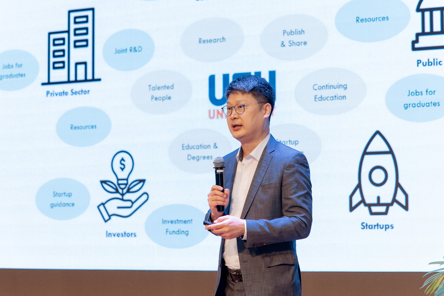 TS. Christopher Han - Giám đốc Chiến lược Đổi mới sáng tạo, MM888 bảo mật tuyệt đối Kinh tế TPHCM. 4.jpg