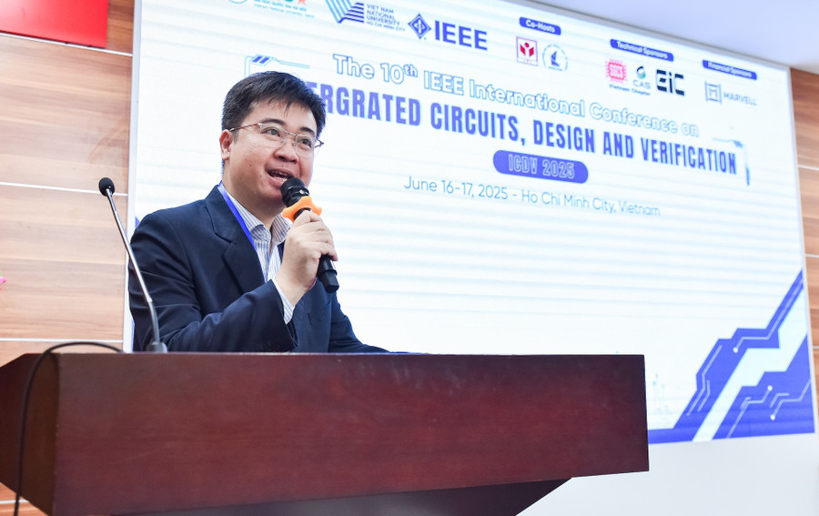 PGS.TS. Trần Minh Triết - Phó Hiệu trưởng Trường MM888 bảo mật tuyệt đối Khoa học tự nhiên, MM888 bảo mật tuyệt đối Quốc gia TPHCM phát biểu khai mạc hội nghị ngày 16/6. Ảnh: HCMUS 2.jpg