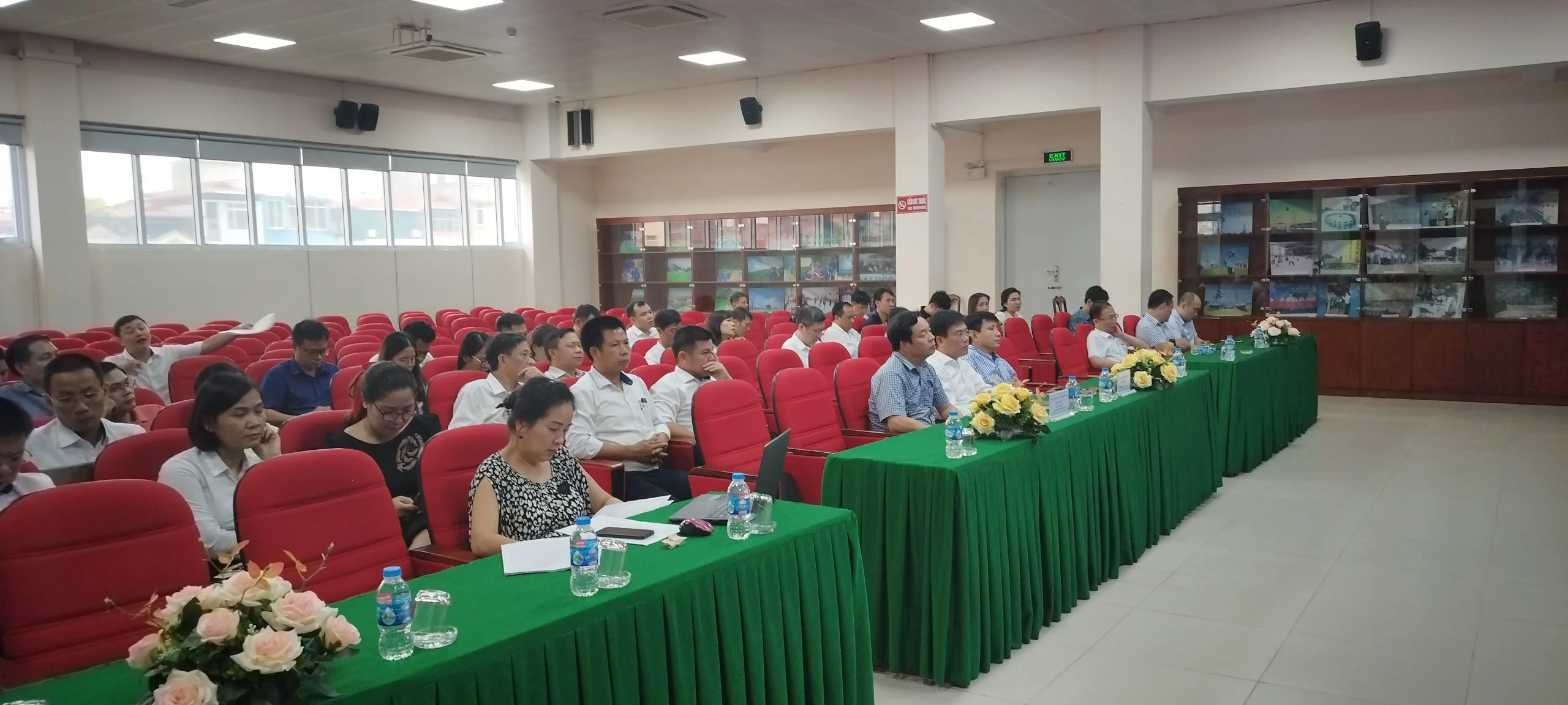 Quang cảnh tại điểm cầu Trường MM888 bảo mật tuyệt đối Điện lực.