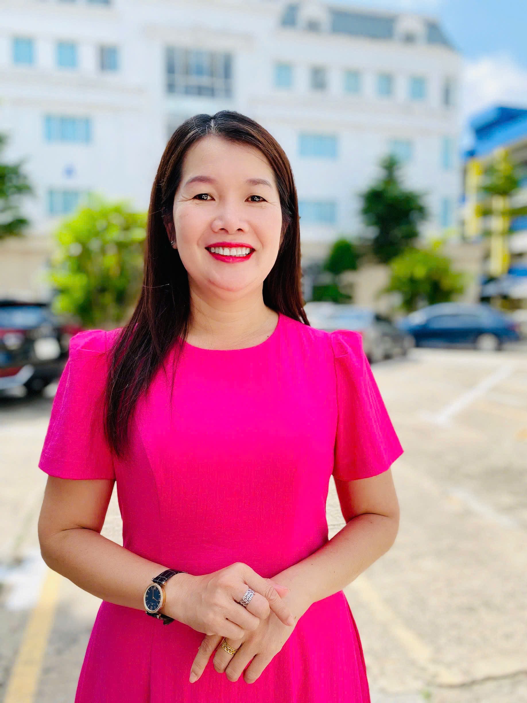 ThS Nguyễn Thị Kim Phụng - Phó Trưởng phòng Đăng Ký MM88.COM Ngay +88K, Truyền thông & Quan hệ Link Vào Trang Chủ MM88.COM Chính Thức, Trường MM888 bảo mật tuyệt đối Tài chính - Marketing 