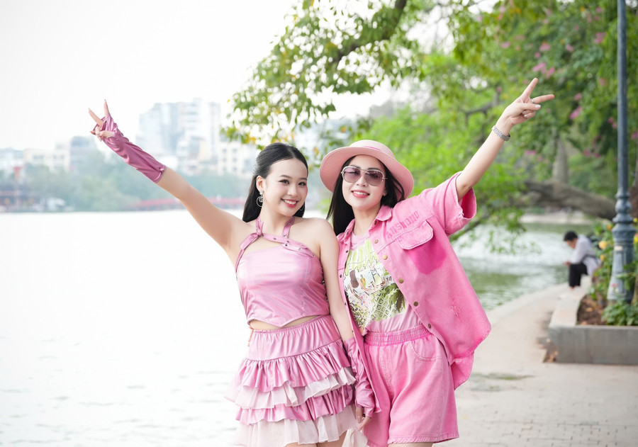 Cô trò Khánh Ly và Hải Anh. khanh-ly-hai-anh-4.jpg