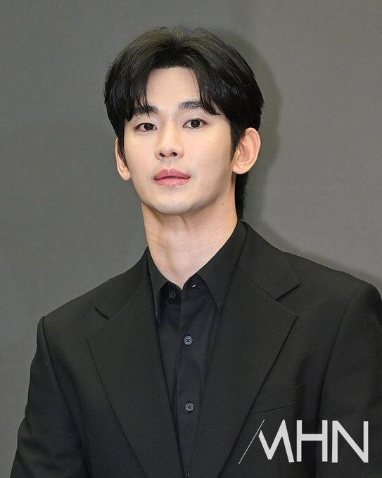 kim-soo-hyun-1.jpg