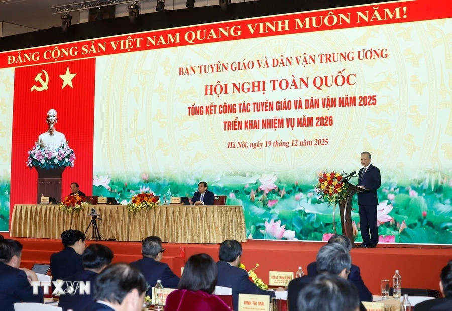 Tổng Bí thư Tô Lâm phát biểu chỉ đạo hội nghị. (Ảnh: TTXVN) tbt-cv.jpg