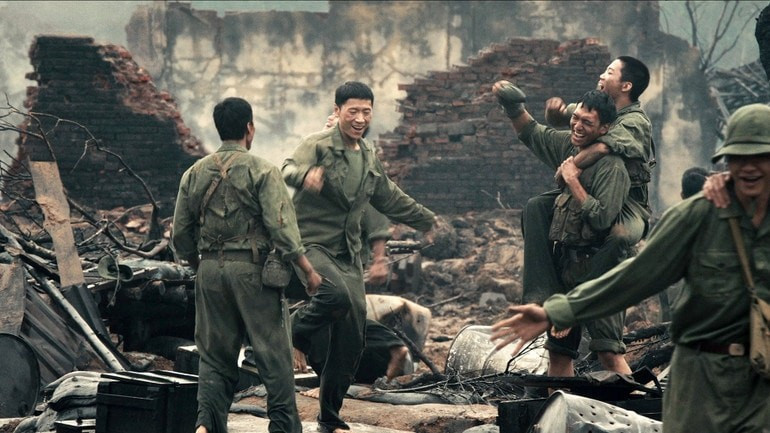 Mưa Đỏ tạo kỳ tích lịch sử vượt qua kỷ lục phòng vé của Trấn Thành. mua-do.jpg