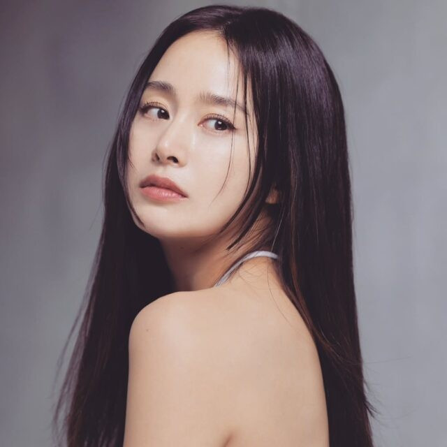 Kim Tae Hee được nhiều người ưu ái gọi với mệnh danh kim-tae-hee-1.jpg