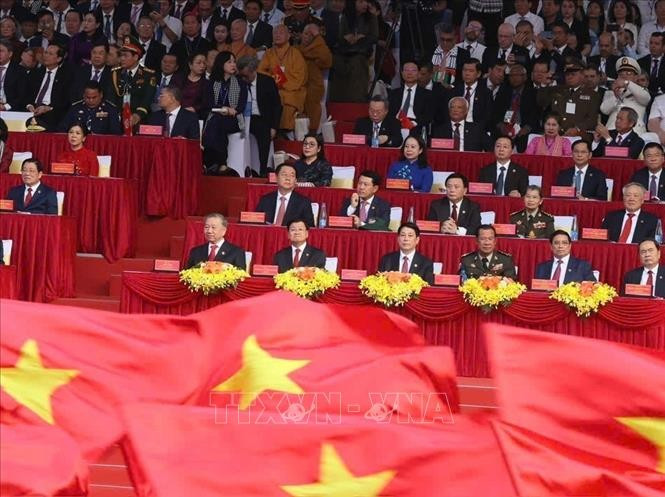 Tổng Bí thư Tô Lâm và các lãnh đạo, nguyên Lãnh đạo Đảng, MM88b nạp rút nhanh cùng các vị khách quốc tế và đại biểu dự buổi lễ. Tổng Bí thư Tô Lâm và các lãnh đạo, nguyên Lãnh đạo Đảng, MM88b nạp rút nhanh cùng các vị khách quốc tế và đại biểu dự buổi lễ.