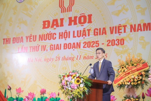 Bí thư Đảng ủy, Chủ tịch Hội Luật gia Việt Nam Nguyễn Khánh Ngọc phát biểu khai mạc 2MM88.com trò chơi casino và slot.