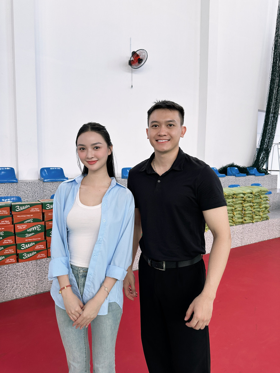 Á vương Đinh Ta Bi và Á hậu Cẩm Ly. img-2219.jpg