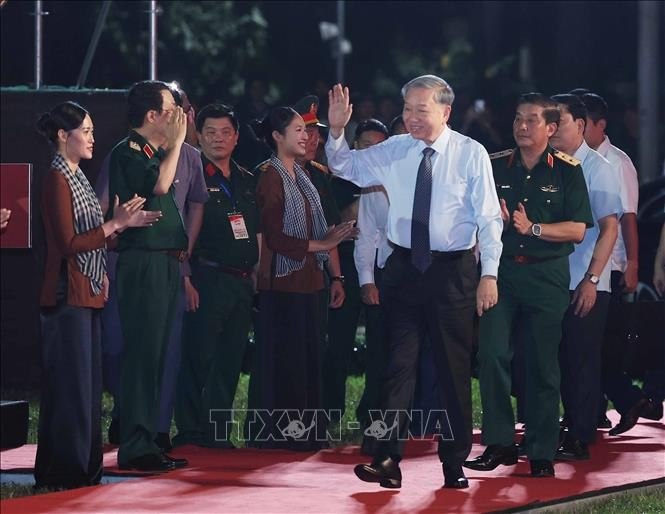 Tổng Bí thư Tô Lâm đến dự chương trình nghệ thuật. Ảnh: Thống Nhất/TTXVN Tổng Bí thư Tô Lâm đến dự chương trình nghệ thuật. Ảnh: Thống Nhất/TTXVN