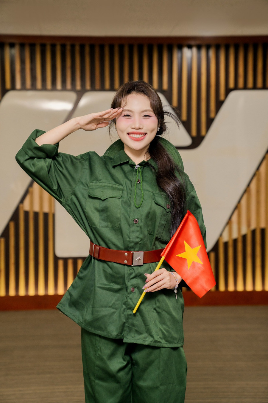Phương Mỹ Chi được trao Giải thưởng Gương mặt trẻ triển vọng. phuong-my-chi-1.jpg