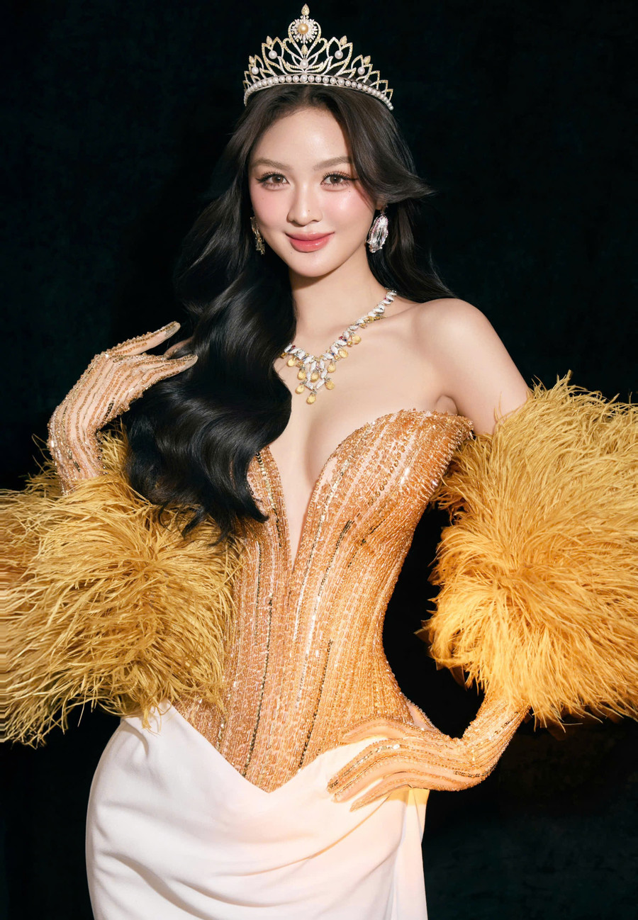 Á hậu 2 Nguyễn Thị Cẩm Ly. cam-ly.jpg