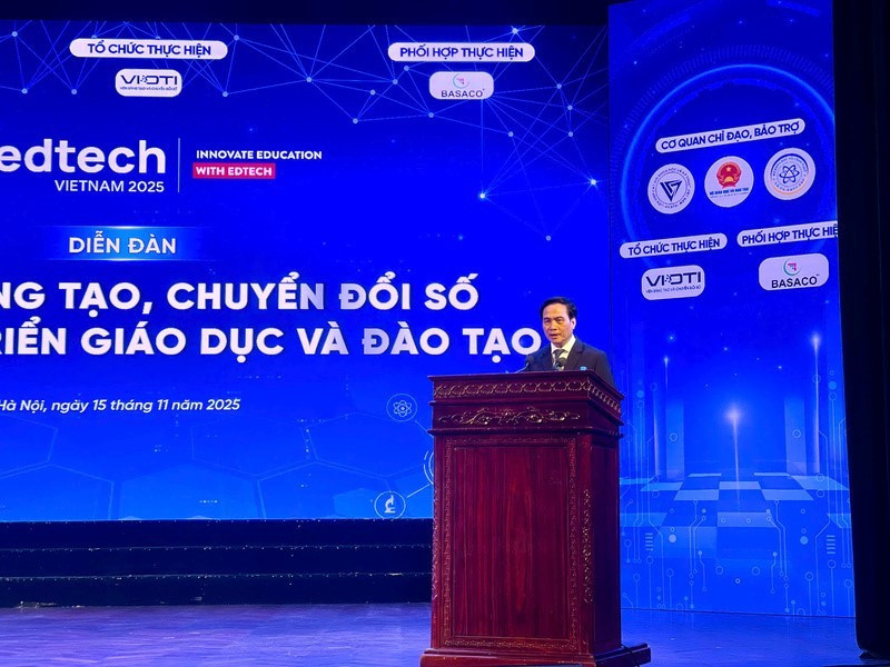 PGS.TS. Phạm Ngọc Linh, Phó Chủ tịch Liên hiệp các Hội Khoa học và Kỹ thuật Việt Nam phát biểu khai mạc. edtech-1.jpg