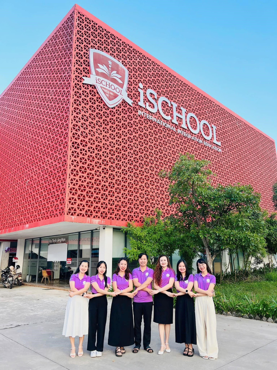 Hình ảnh những chuyên gia giáo dục MIEE của trường iSchool Quảng Trị. ischool-quang-tri-4.jpg