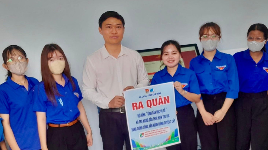 Ra quân đội hình z7359699657712-8c380351c7d6da5c12a982a24ec40809.jpg