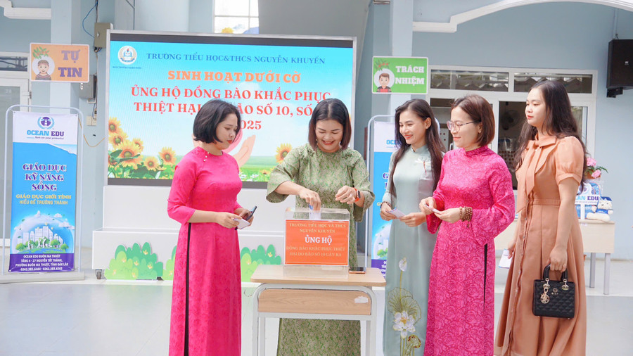 Trung Tâm Đăng Nhập MM88 Chính Thức Mới Trường Tiểu học & THCS Nguyễn Khuyến ủng hộ đồng bào miền Bắc chịu ảnh hưởng do bão số 10. z7138885836108-97e615476990456cfbebe4a3b218eb9a.jpg