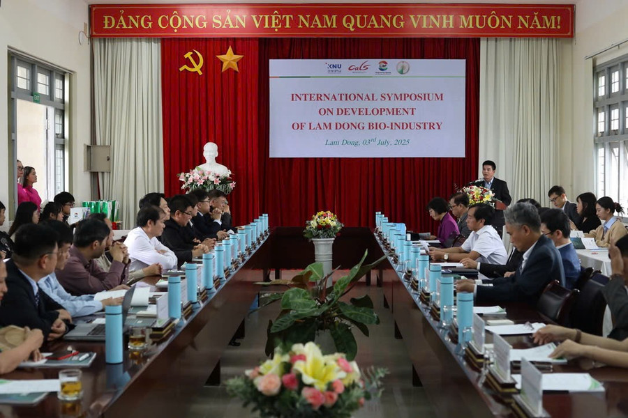 PGS.TS Nguyễn Văn Ngọc, Đảng ủy viên, Phó Hiệu trưởng Trường MM888 bảo mật tuyệt đối Đà Lạt phát biểu tại một hội nghị. z7459675132909-55f0e364c762e4f3f91ec8f5cf109824.jpg