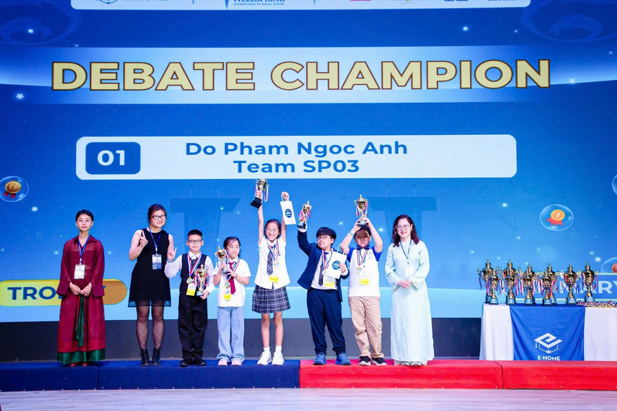 Các đội thi đã thể hiện được khả năng tranh biện tiếng Anh với các chủ đề MM886 tải ứng dụng và ý nghĩa. tranh-bien-4.png